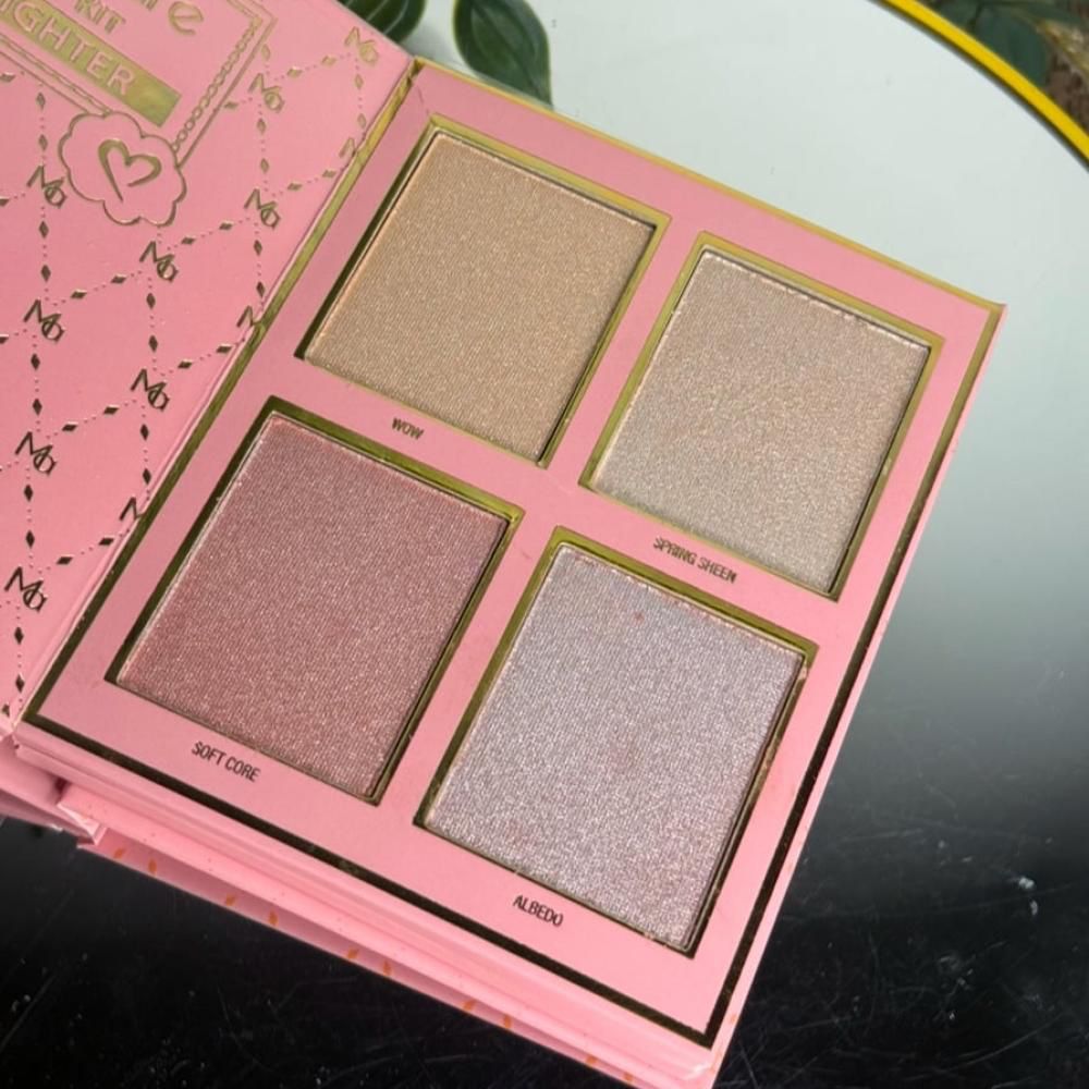 Mocallure 4-in-1 Makeup Palette Book – Eyeshadow, Blush, Highlighter & Eyebrow Kit