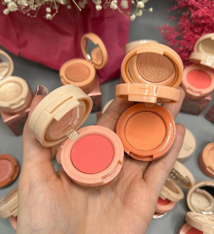 Hudamoji 3 in 1 Highlighter And Blusher