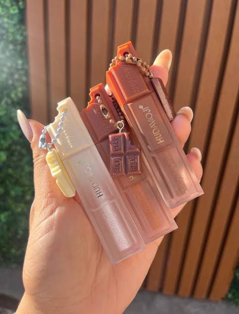Hudamoji Chocolate Bar Lip Gloss – High Shine