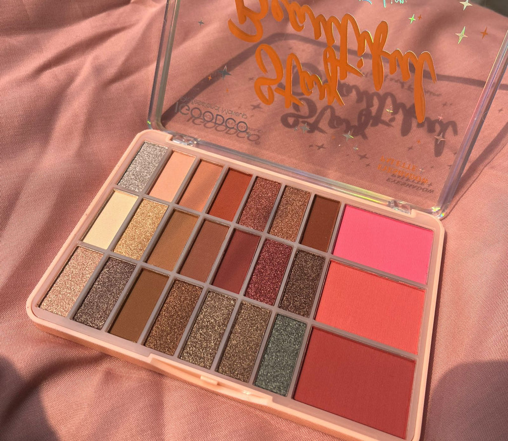 IGOODCO Stay Beautiful Makeup Palette – 21 Eyeshadow & 3 Blush