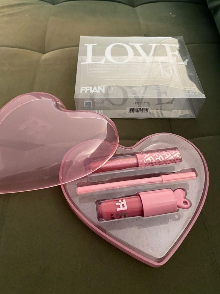 Rom&Com Heart 3-in-1 Lip Kit – Matte Lip Gloss, Lip Liner & Shiny Lip Gloss Set for Women | Long-Lasting Waterproof Lip Makeup