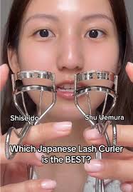 Eyelash Curler